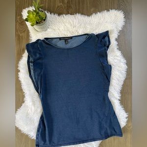 White House Black Market ruffle sleeve top💙